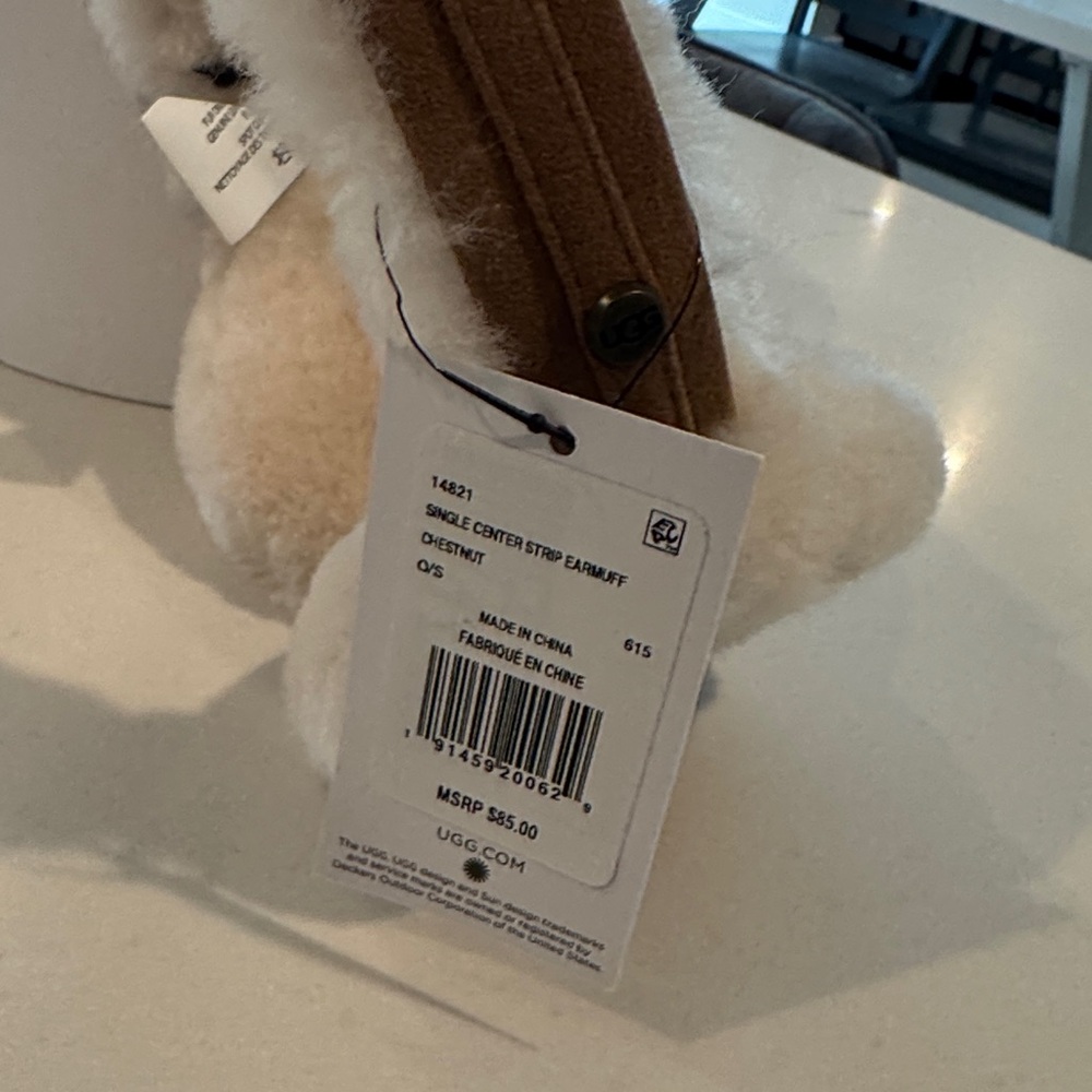 UGG Sheepskin Earmuffs - Picture 2 of 4